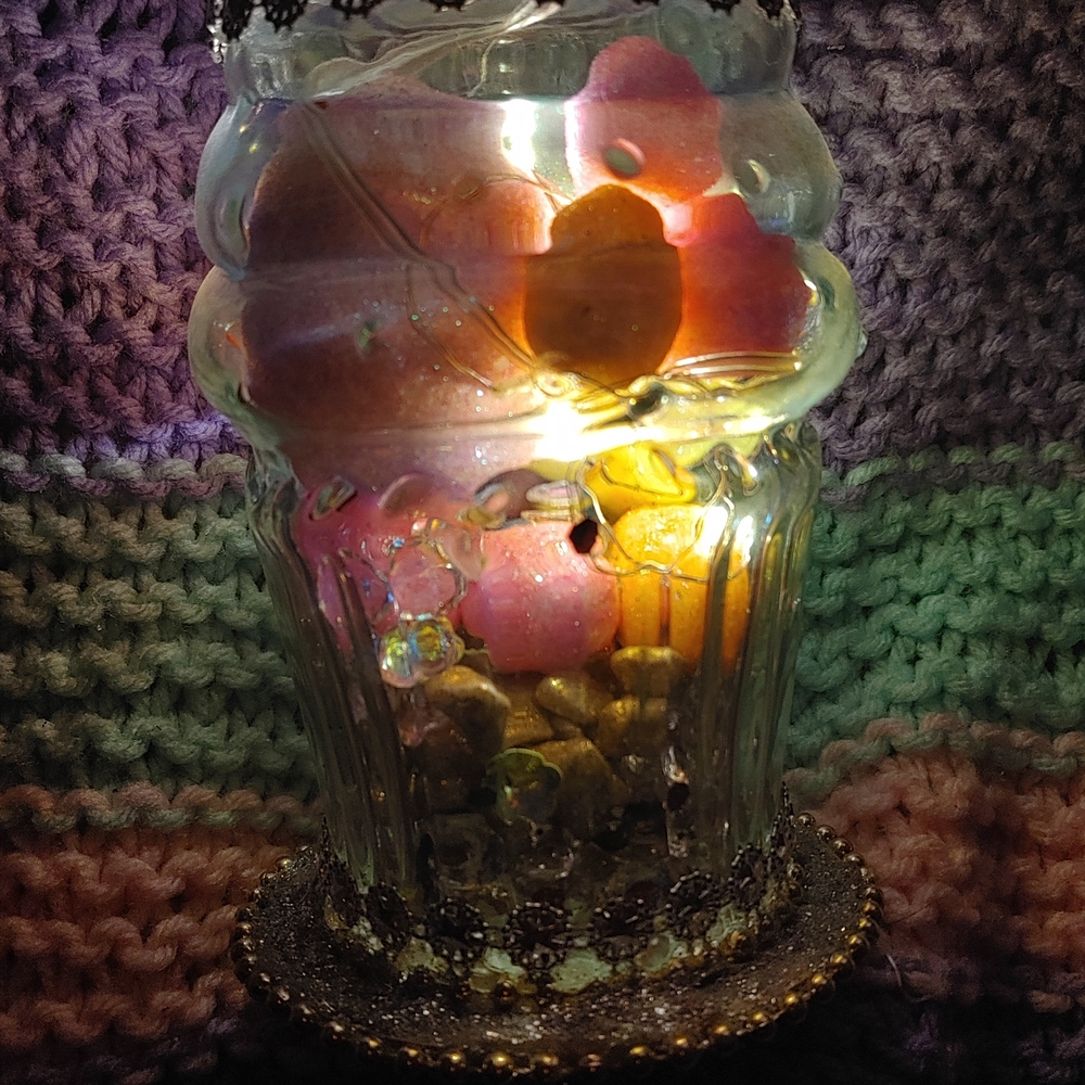 HANDMADE By Me. Colorful Glass Centerpiece (Runs On 2 AA batteries -included) - Picture 7 of 7